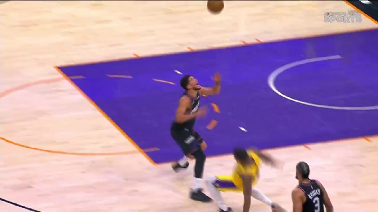Devin Booker brutally fouls Marcus Smart
