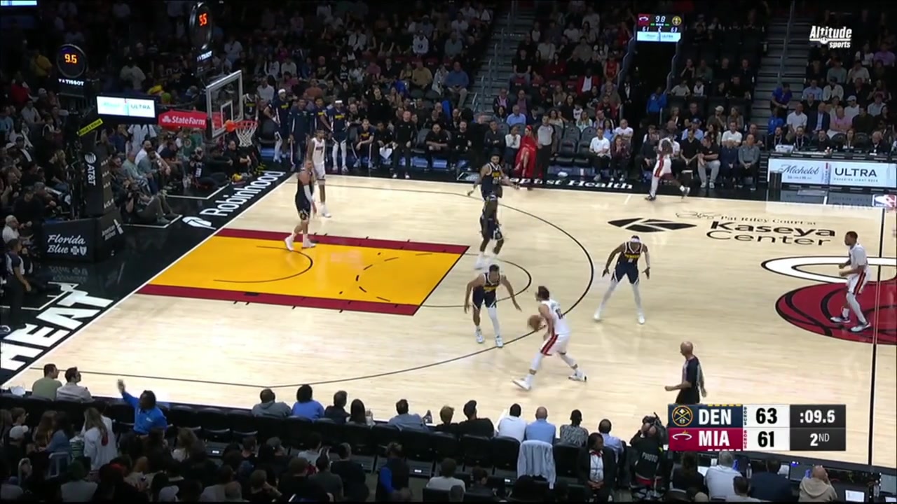 Injury Nikola Joki went down holding his leg was checked by the medical staff and has limped to the locker room Below is a full replay of the injury sequence