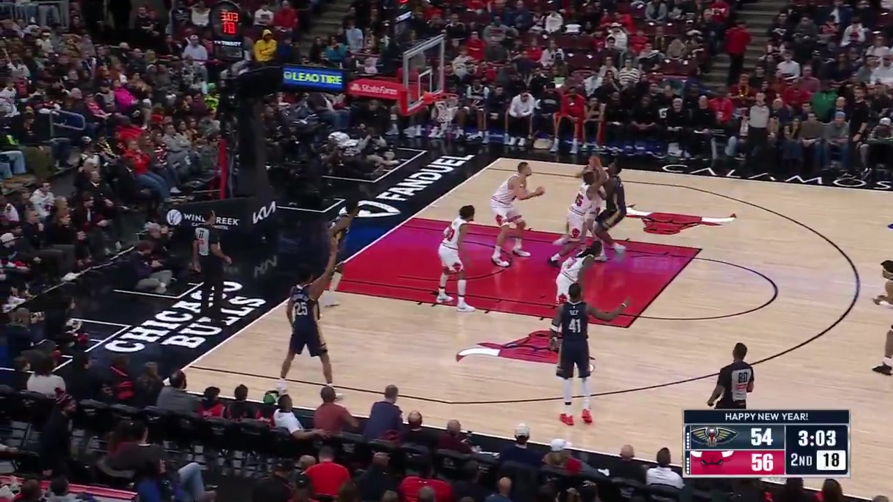 Zion Williamson muscles through for the shot and draws the foul giving him 17 points in just 11 minutes of play