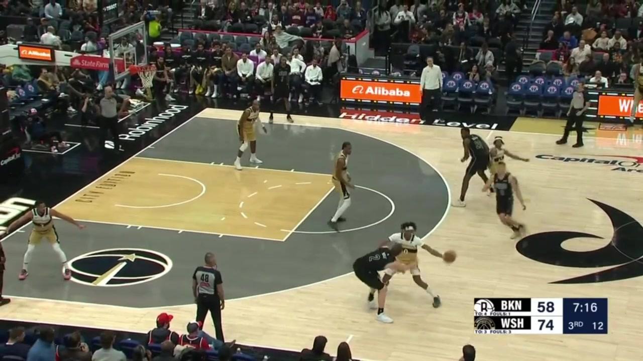 Sarr with the nice block on Sharpe but in an attempt to save the ball Coulibaly passes it right back to Sharpe for the open dunk