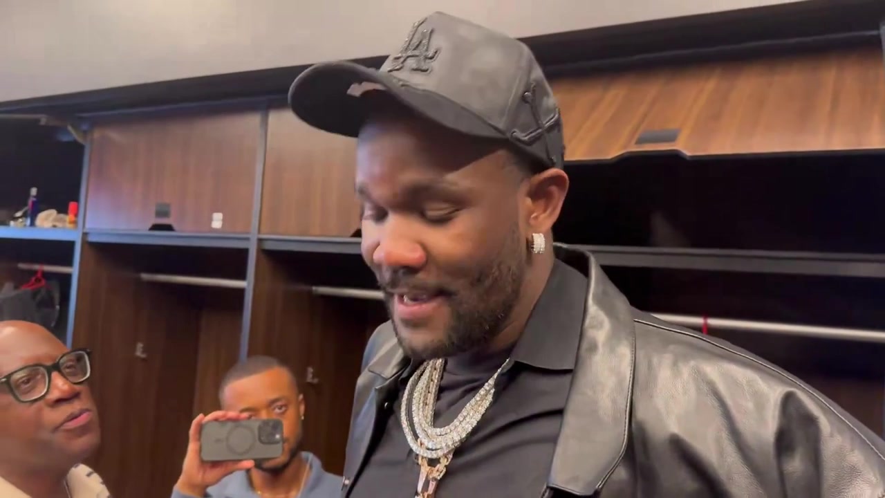 I told JJ I was like If it was not LeBron James on the other end of that alley-oop I would be right there sitting next to you on the bench Deandre Ayton on the terrible lob pass that led to a spectacular dunk by LeBron