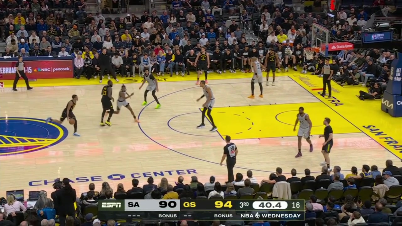 Wemby's steal leads to a hefty oop finish by Keldon Johnson