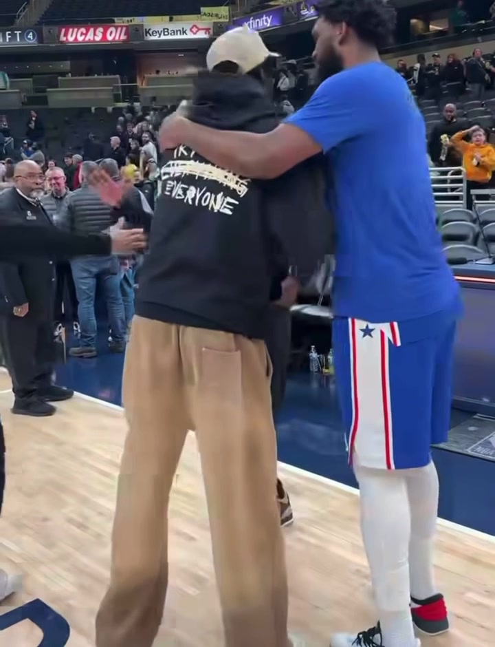 Joel Embiid graciously checks on Pascal Siakams wrist after Pacers vs Sixers