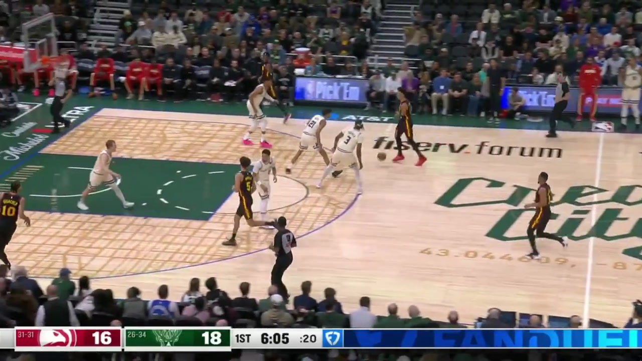 Giannis Antetokounmpo casually goes between 2 Hawks defenders and dunks it over Zaccharie Risacher with replays BucksHawksESPN commentaries