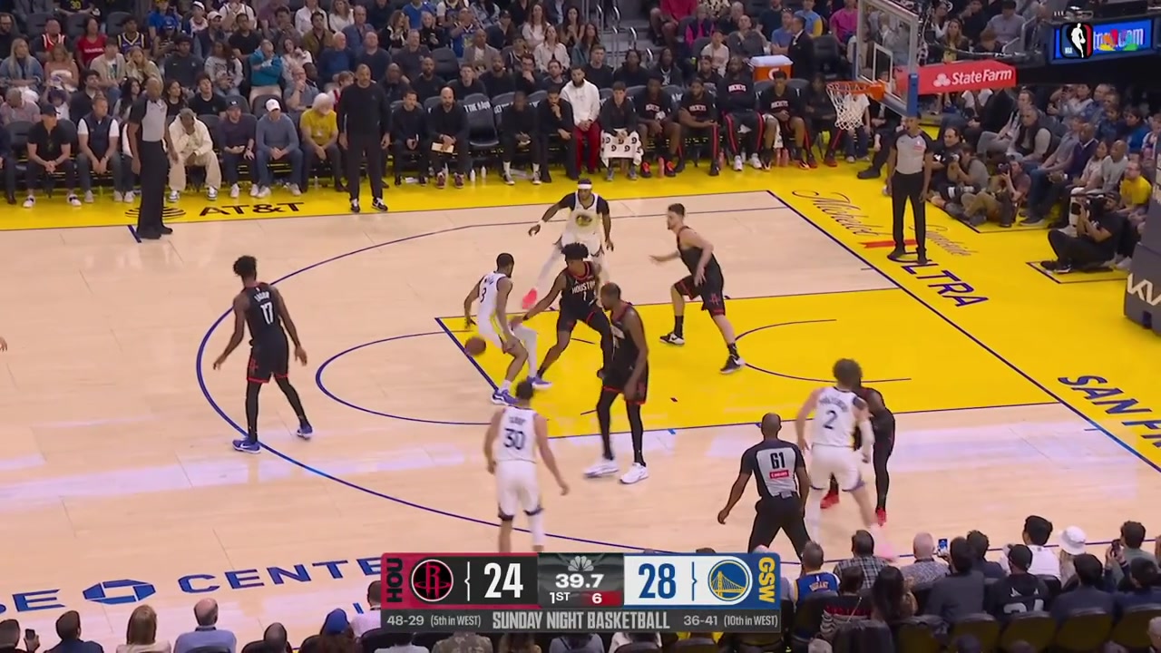 Steph Curry hits the deep 3 to beat the shot clock with a replay