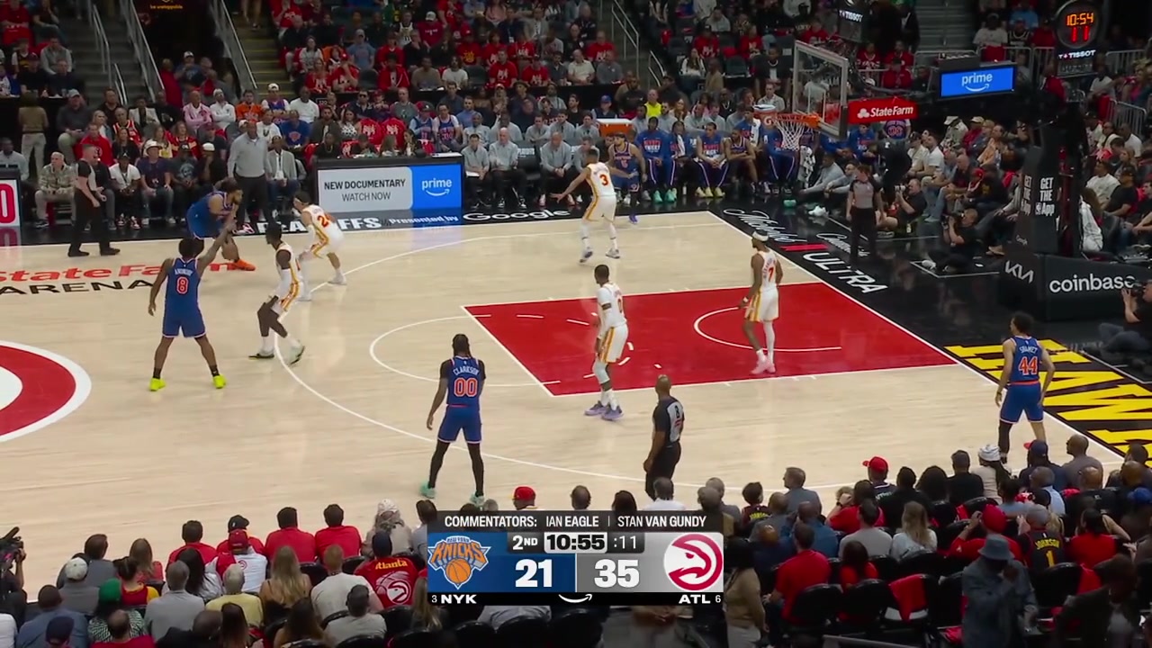 Karl-Anthony Towns with the drive and the power one-handed jam with a replay