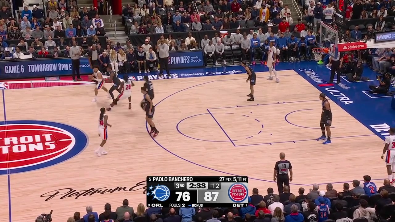 Ausar Thompson shows some incredible hustle on the rebound and on defense with a replay