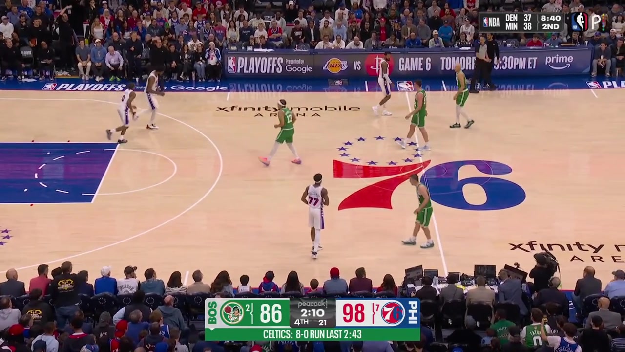 VJ Edgecombe drives gets fouled by Baylor Scheierman loses control of the ball but still manages to score the And-1 dagger with replays