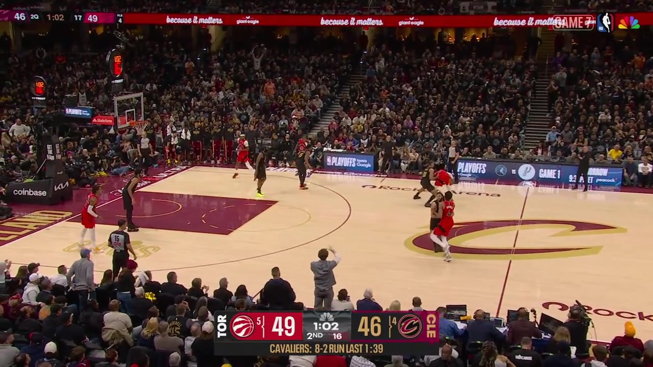 Max Strus draws the 3rd personal foul from Scottie Barnes at the end of the 2nd quarter with replaysBarnes is having a discussion with the referee about it