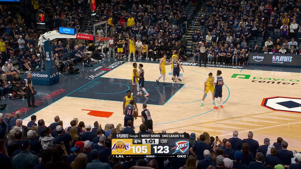 Nikola Topic with the lefty layup