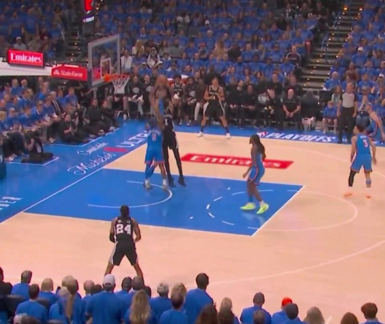 Wembanyama dunks on Chet amd SGA