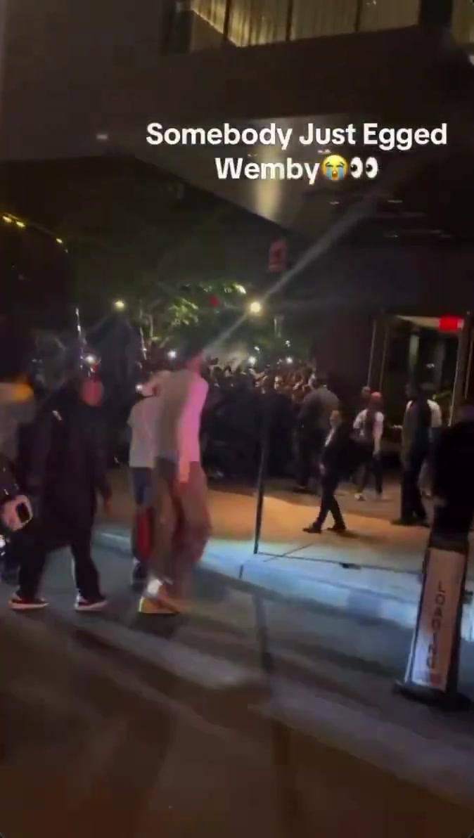 Another angle of Wembanyama getting eggs thrown at him