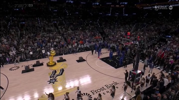 Spurs Arena Plays Cartoon Themed Music For Knicks Starting Lineup Introductions