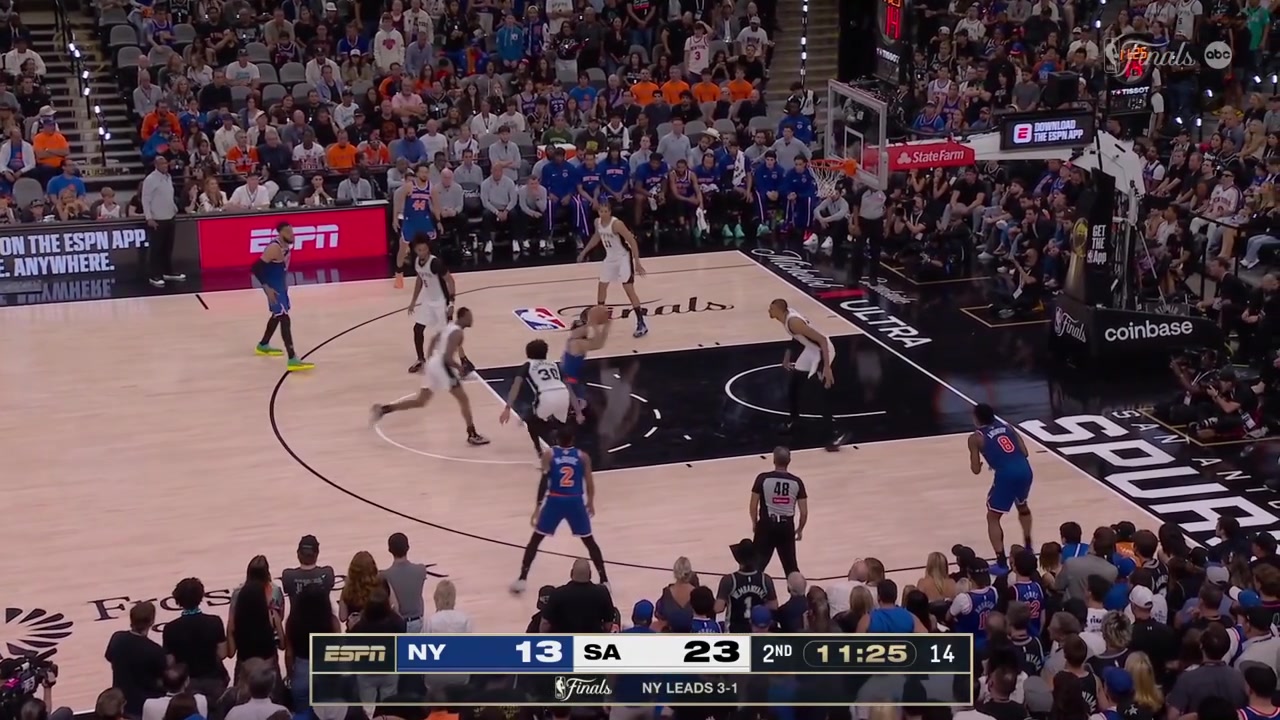 Victor Wembanyama blocks Jose Alvarado corner 3 attempt for his 4th block of the night with replays
