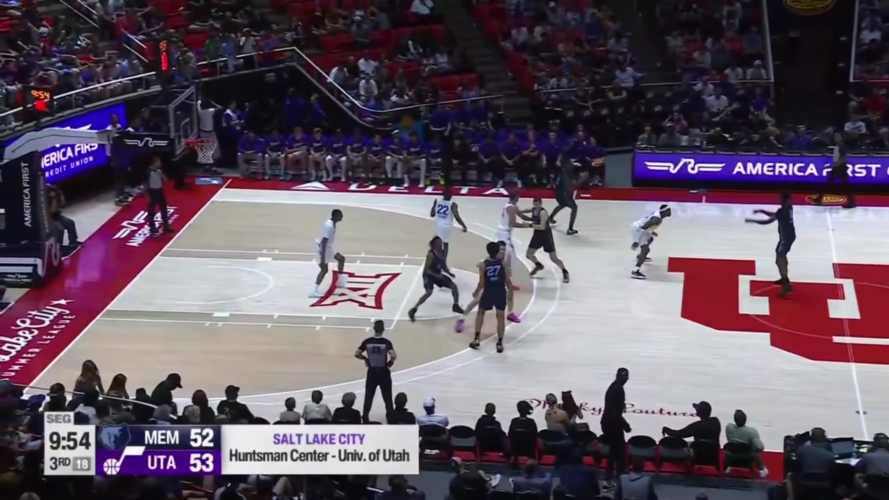 Cameron Boozer gets blocked by Cody Williams but gets the putback dunk then forces a turnover and hits a 3-pointerDarryn Peterson nearly turns the ball over and scores the step back 3 at the other endWith replays