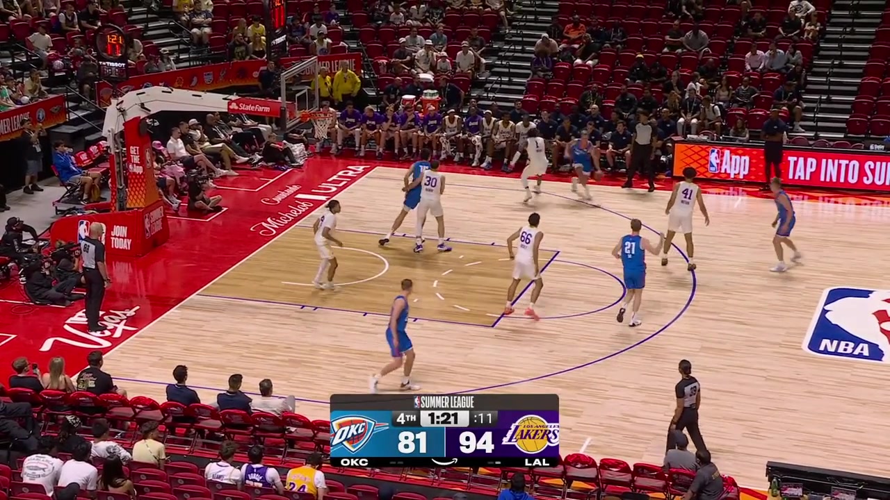 Cameron Carr goes coast to coast ball fakes and finishes with the powerful jam