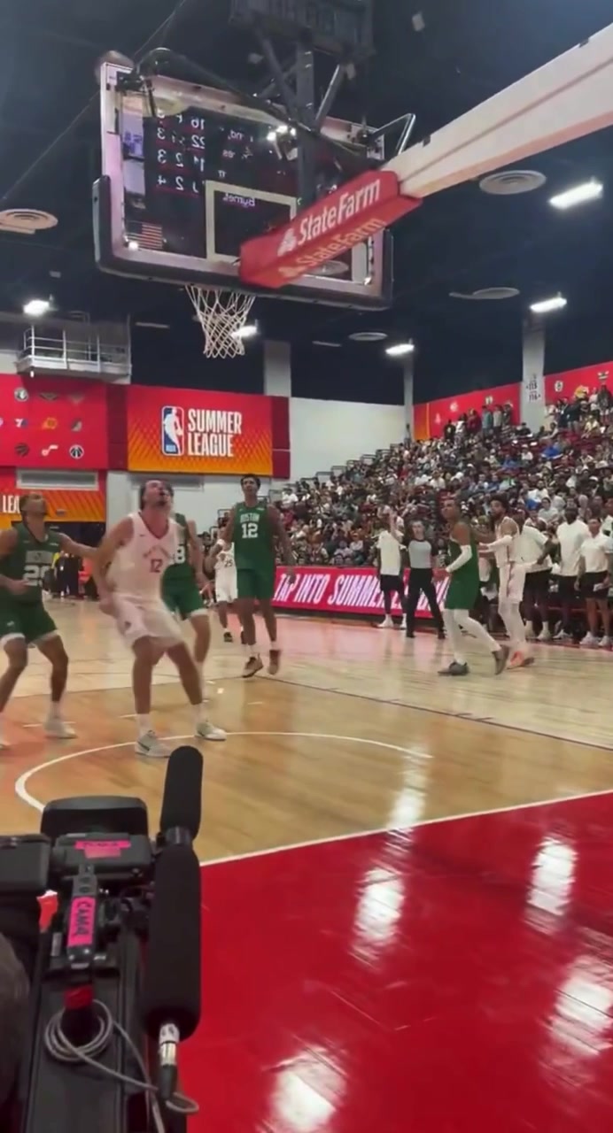 Allen Graves was hustling at the end of OT