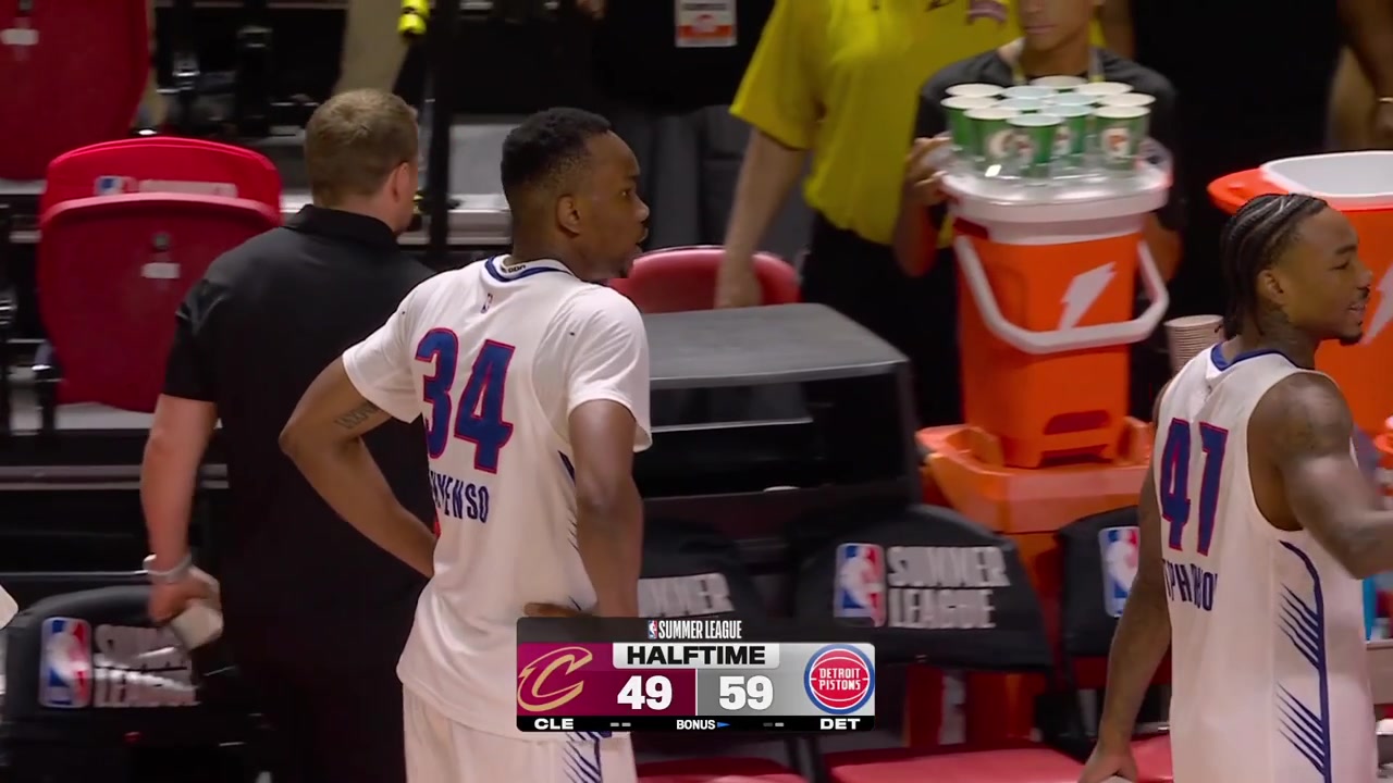 Chaz Lanier halftime interview and highlights from the 1st half - Pistons vs Cavaliers - 1st half