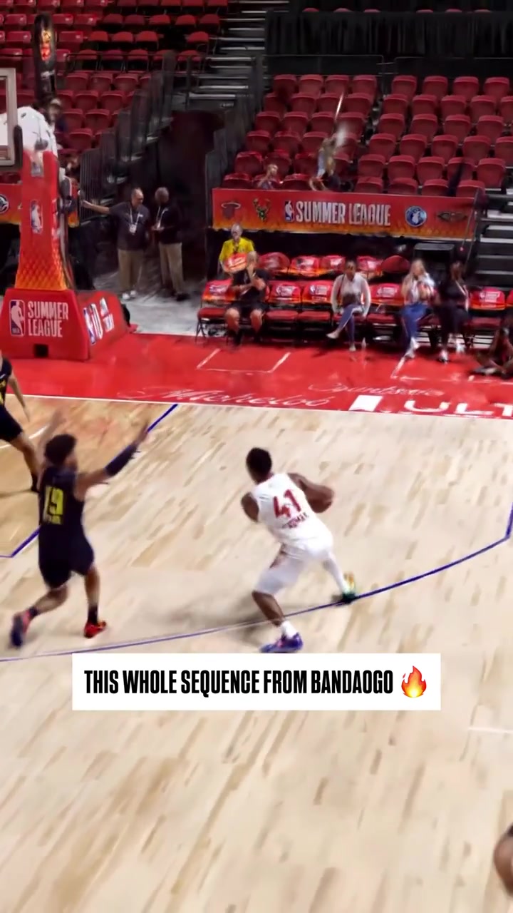 Insane camera angle of Aziz Bandago's Slam and Block sequence
