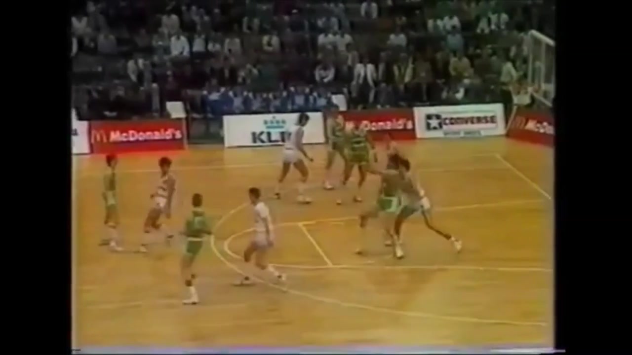 21-year-old Arvydas Sabonis being the prototypical modern elite big in the 1986 Euroleague championship game - 27-14-4 ejected early in second half for punching a guy