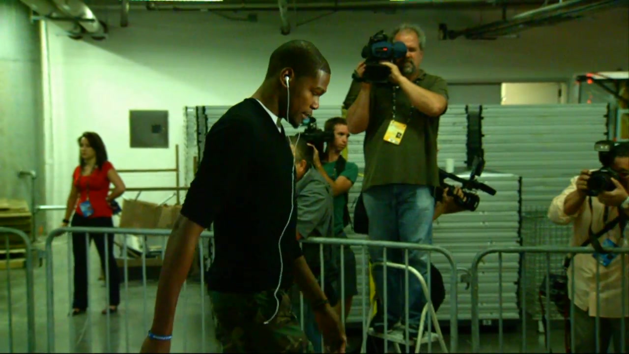 Young LeBron and Young Durant Duel in the NBA Finals