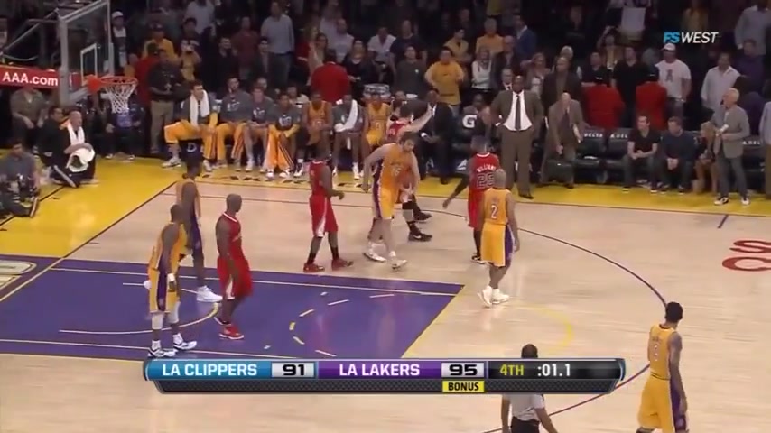 Chris Paul and Pau Gasol get on each other's nerves