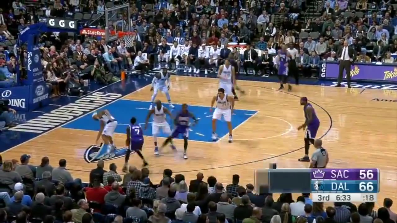Darren breaks down Deron Collison's pretty crossover leads to a 3 pointer