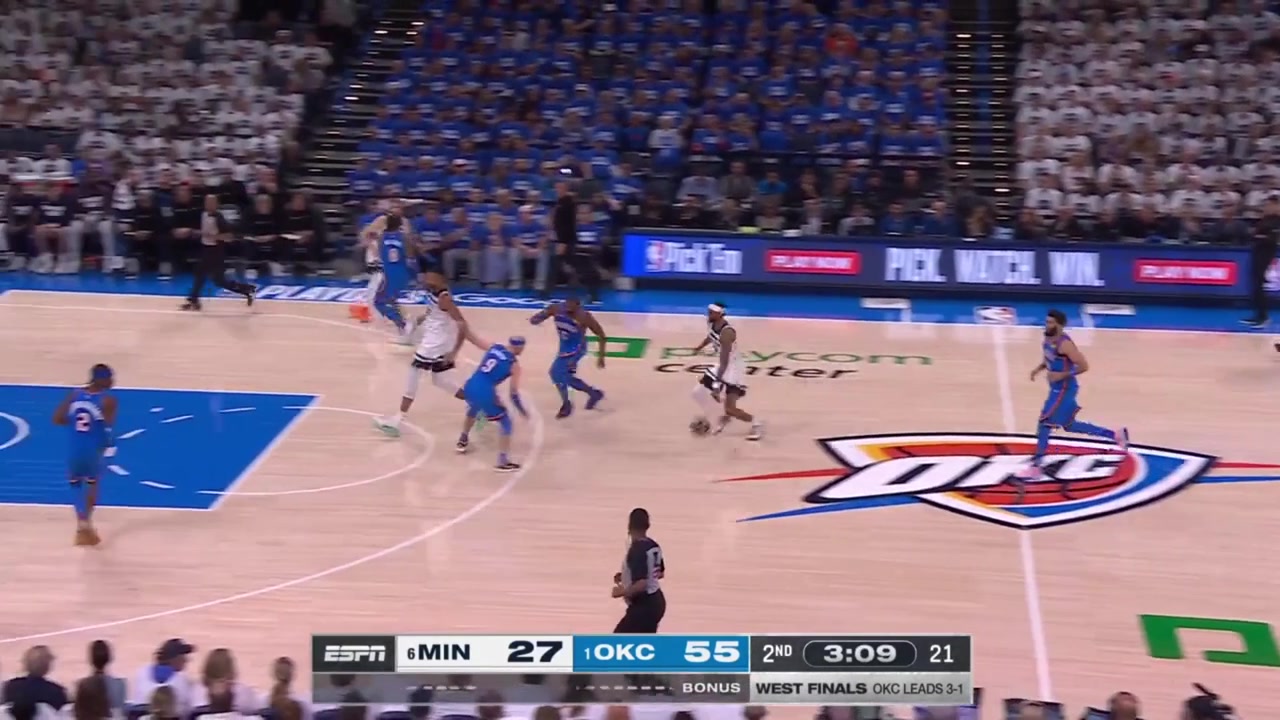 Caruso helps off the McDaniels drive then picks off DiVincenzo's outlet pass and dimes SGA who gets fouled