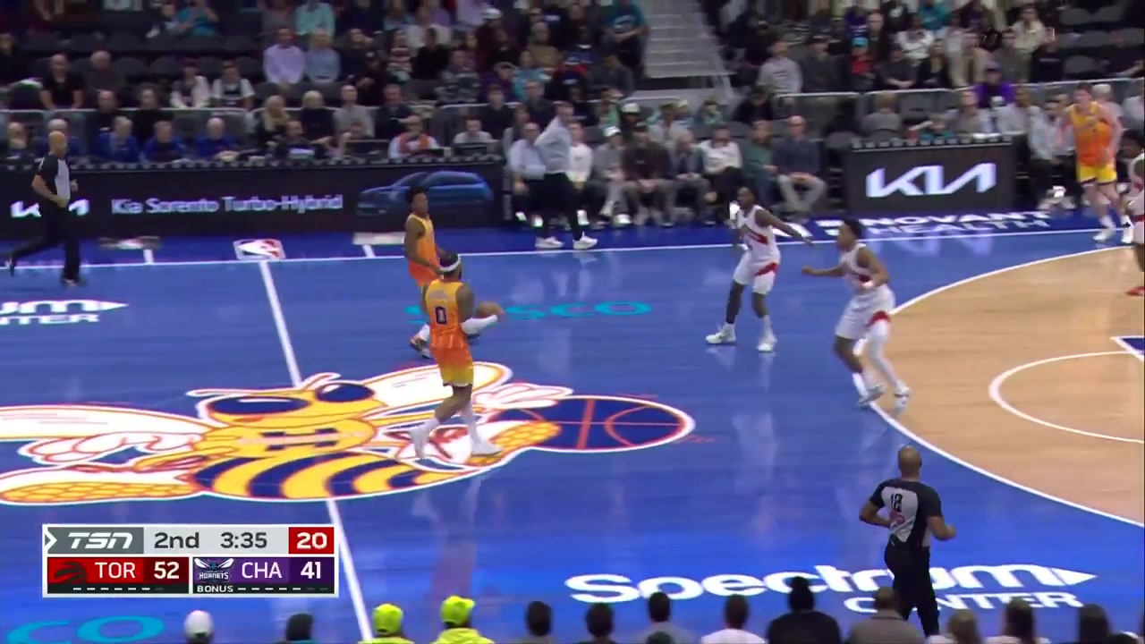 Moussa Diabate throws it down with authority