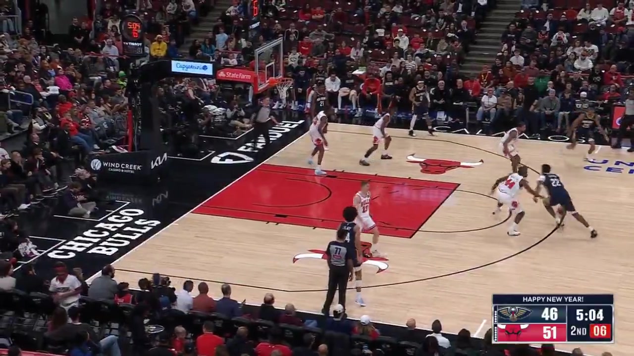 Derik Queen with a turnaround mid-range jumper from the free-throw line