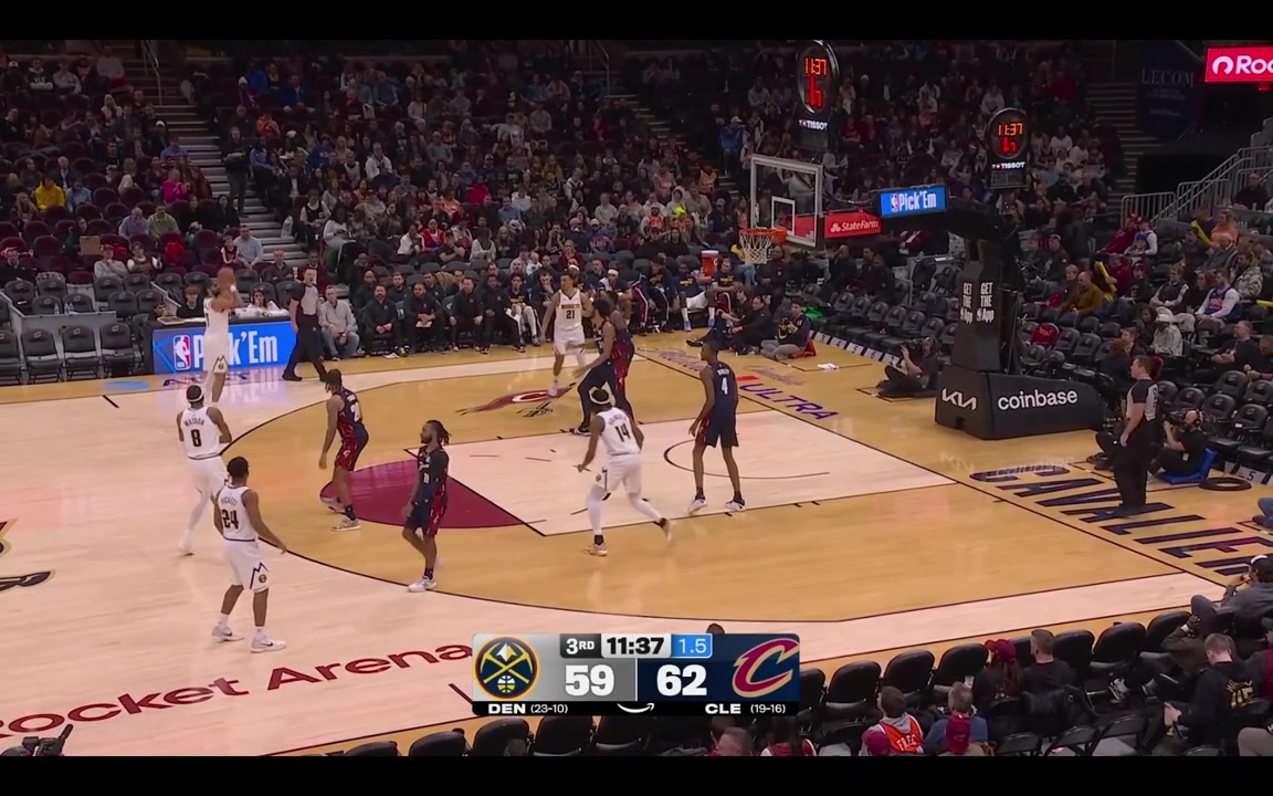 Jamal Murray shoots a wide open 3 no contest or defense from the Cavaliers
