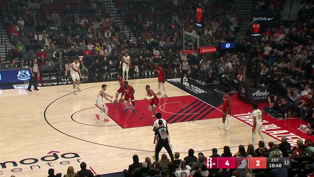Steven Adams rejects Sidy Cissoko's dunk attempt with replays Trail Blazers vs Rockets - 1726