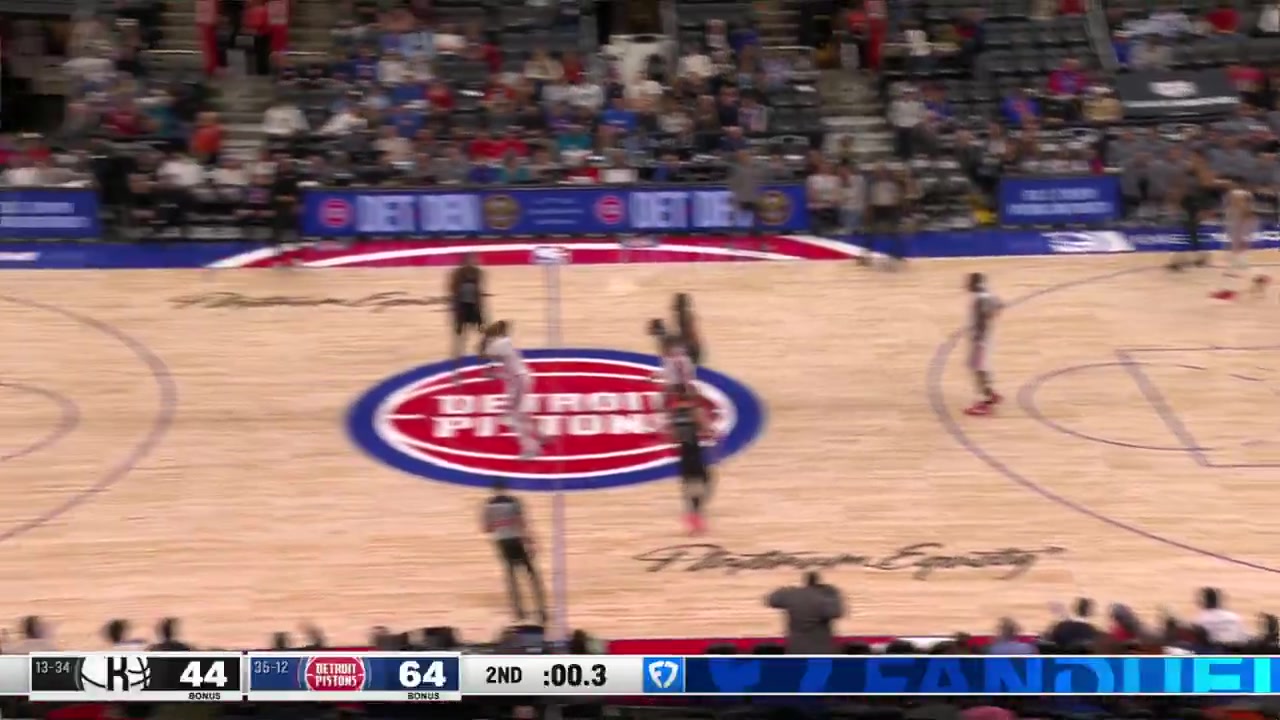 Ausar Thompson connects on the half-court buzzer-beater