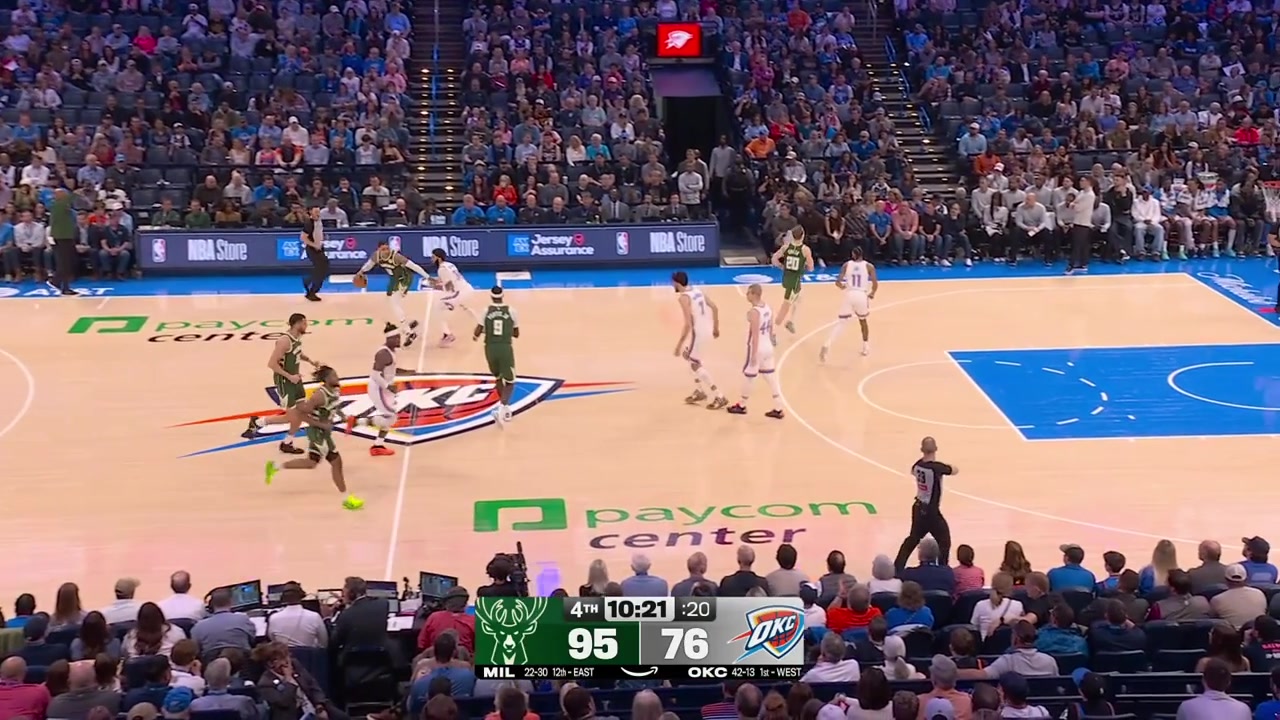 The Milwaukee Bucks with a beautiful ball movement that ends with a corner 3 by Cam Thomas