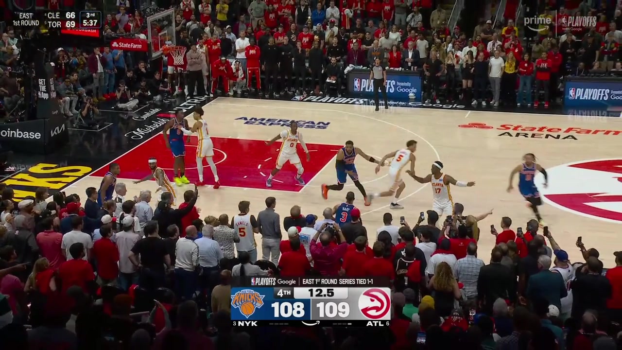 The Knicks can't get a shot off on the final possession Hawks win