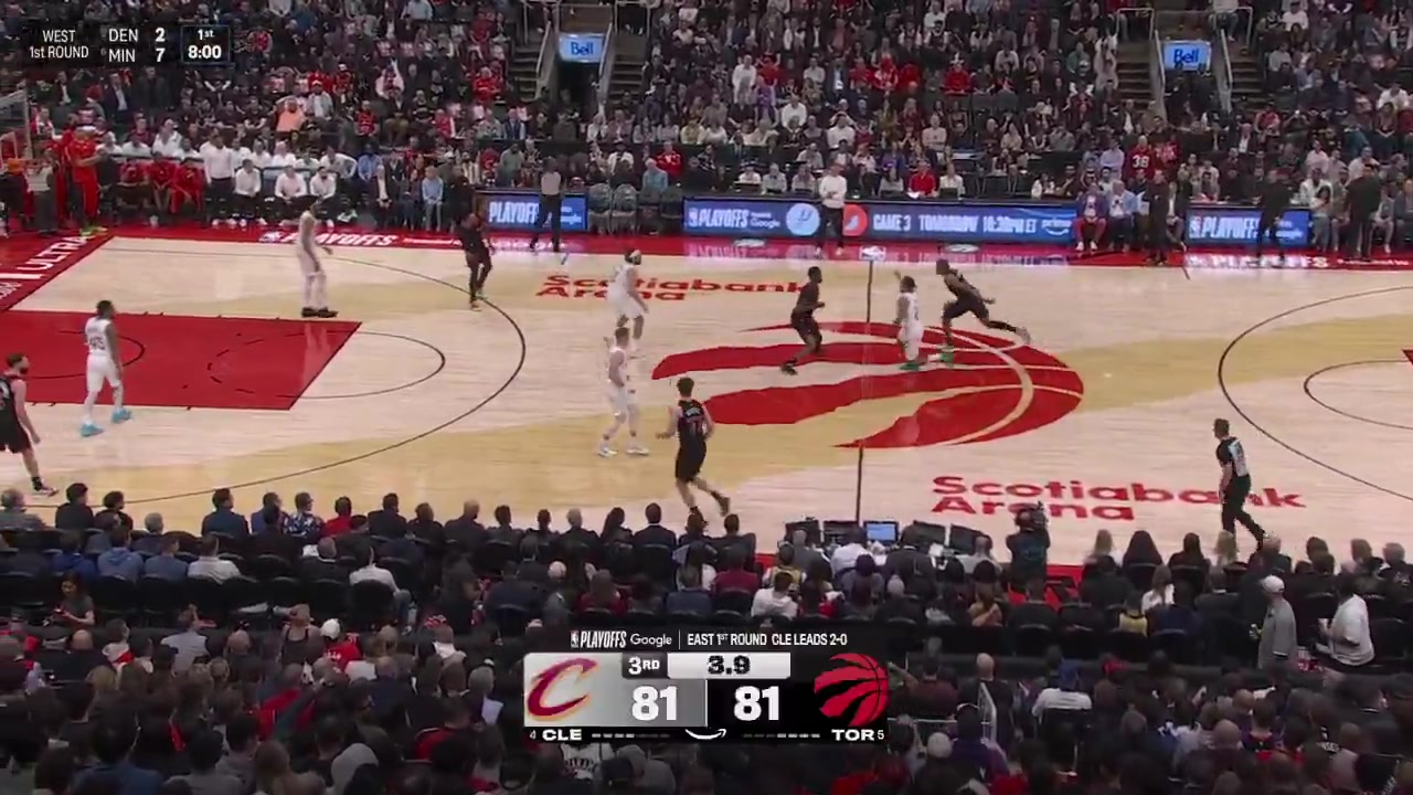 Scottie Barnes hits the long middy at the buzzer to take the lead goin into the fourth