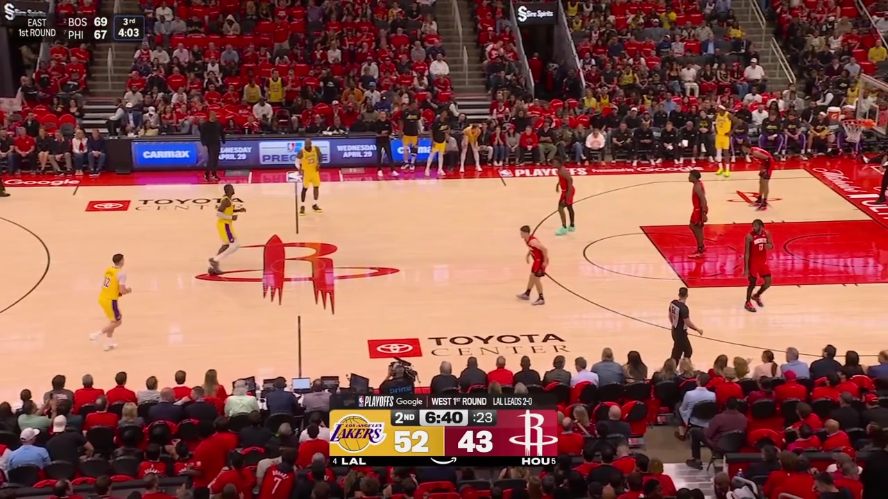 LeBron James hits another ridiculous off-balance shot