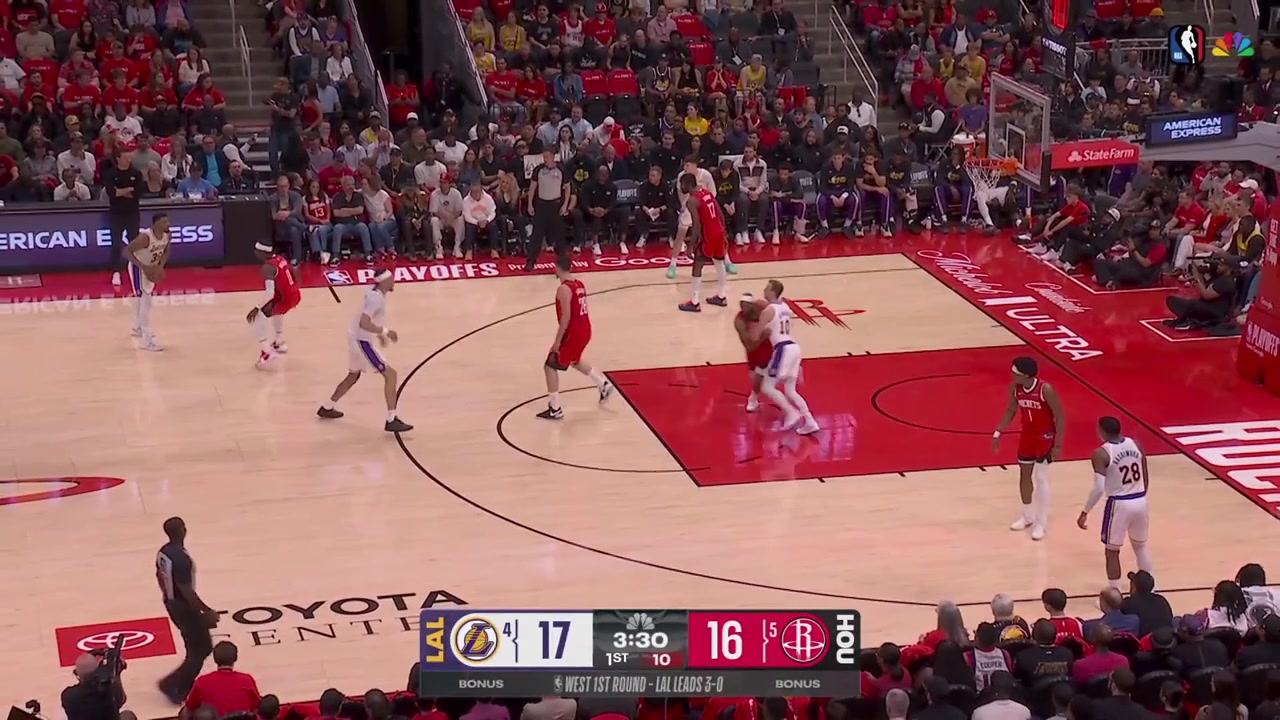 Alperen engn with the ball fake and the fastbreak powerful dunk and Tari Eason comes to help and blocks Jake LaRavia from behind under the rim with a replay