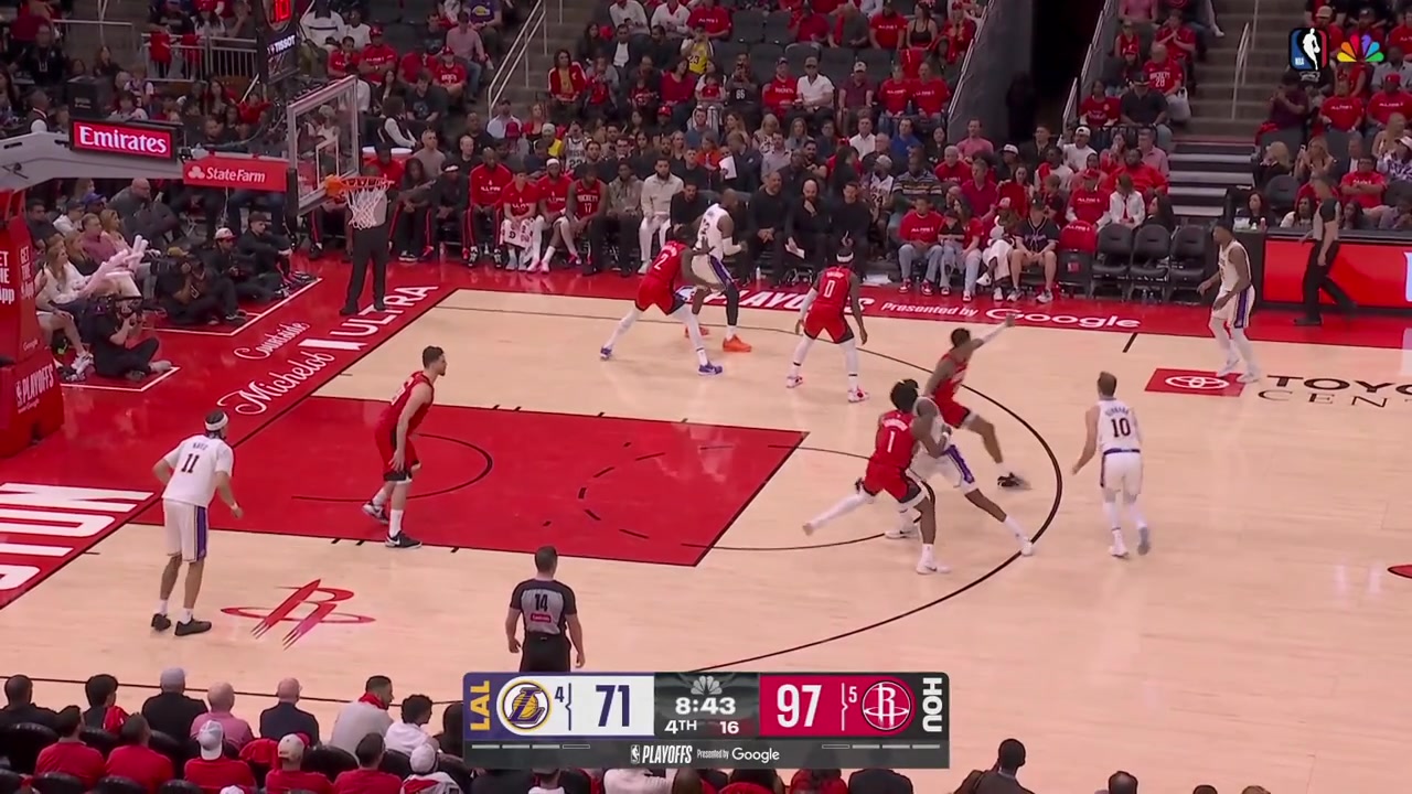 LeBron James with the driving layup to give him 10 points with 836 minutes remaining in the 4th quarter