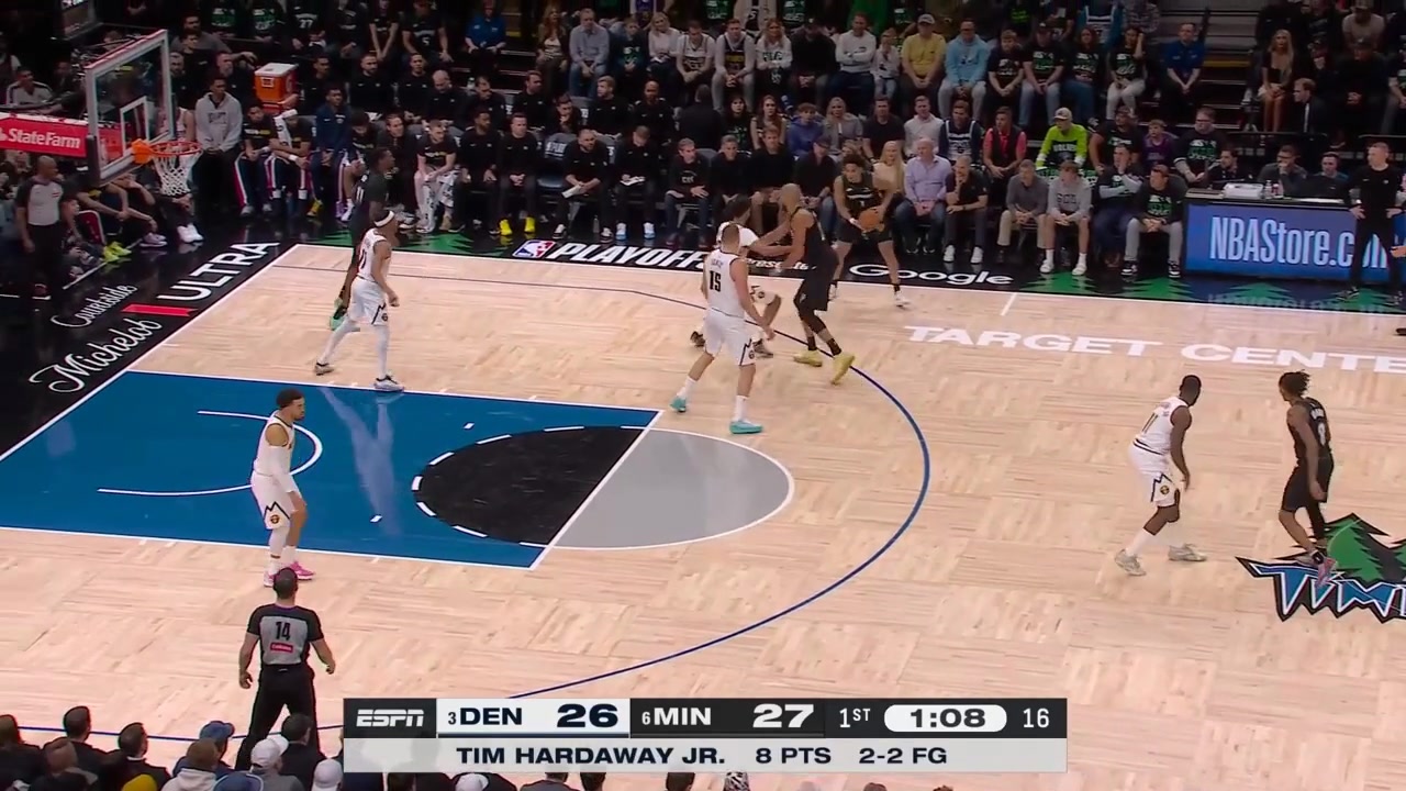 Jokic called for his second foul of the 1st quarter