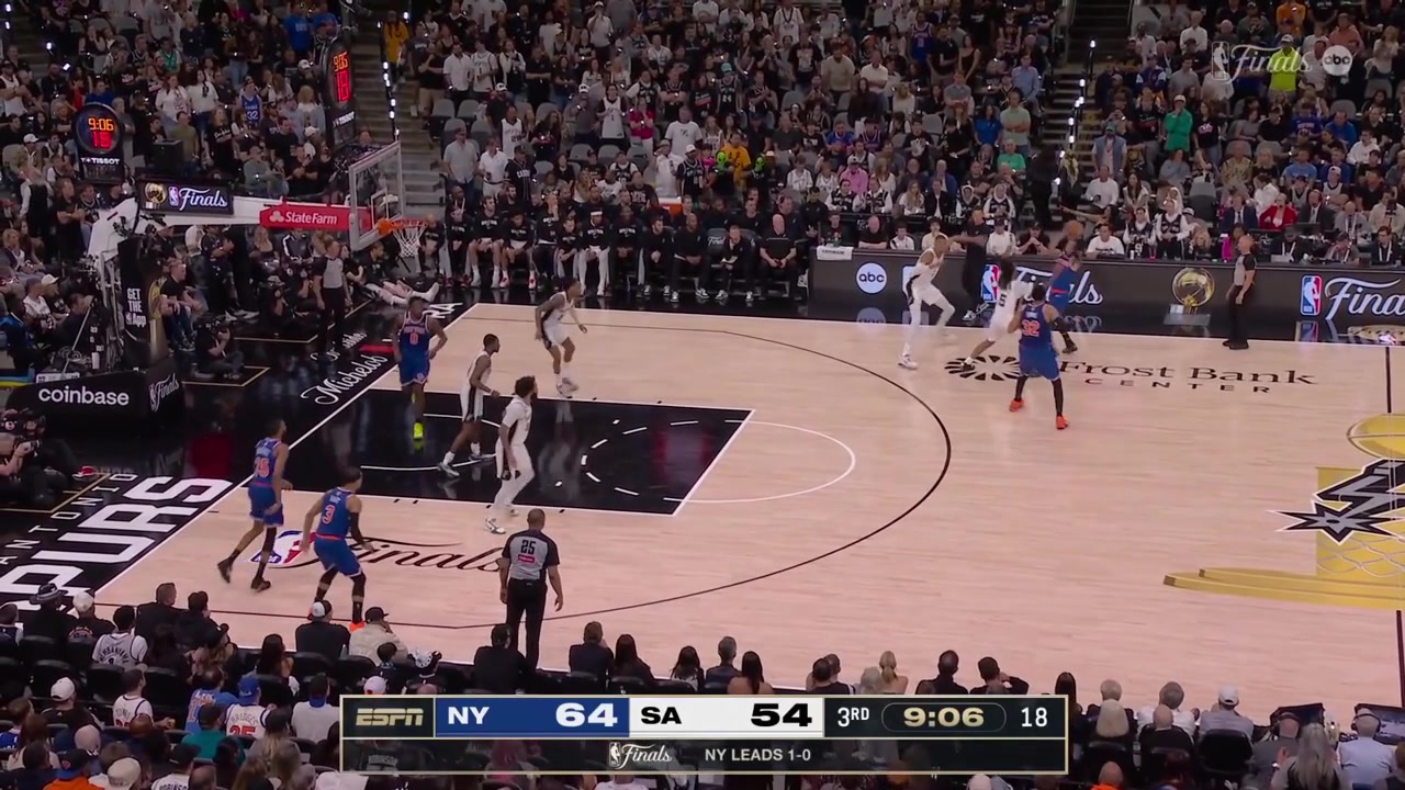 Victor Wembanyama steals the ball and passes to De'Aaron Fox who makes the tough And-1 shot with replays