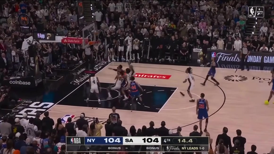 French Commentators React To Victor Wembanyamas Late Game Turnover