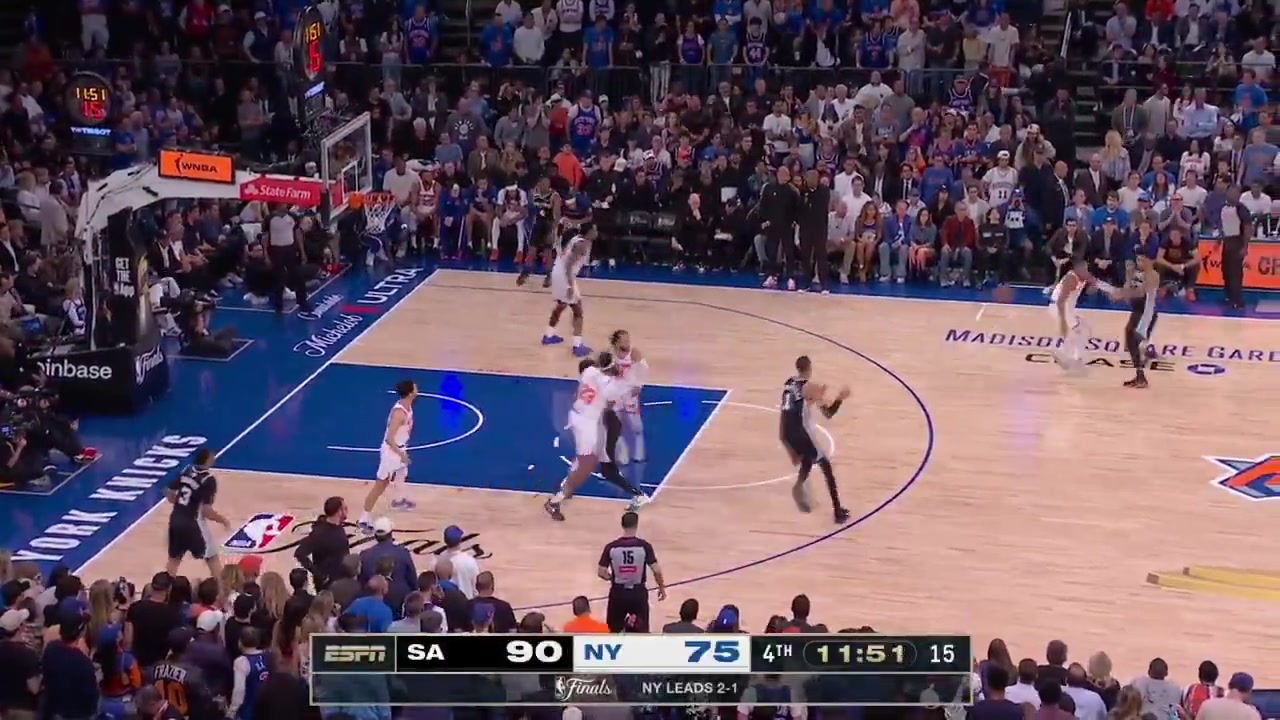 All the possessions in the 4th quarter - New York Knicks vs San Antonio Spurs - Game 4 of the 2026 NBA FinalsFrom down by 20 points with 933 minutes remaining in the 4th down 75-95 the Knicks complete a miraculous comeback to go up 3-1 in the series