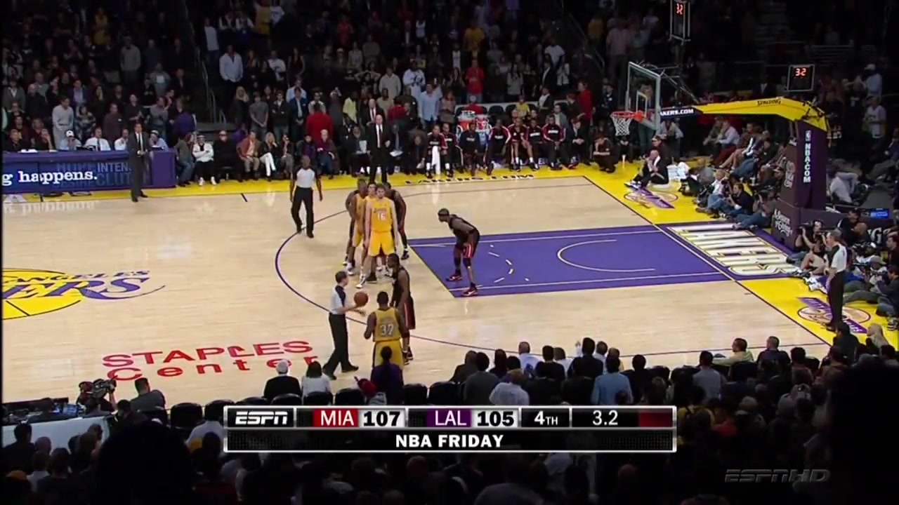 Kobe hits the game winner against Dwyane Wade in 2009 D-Wade's jaw dropped and was in disbelief