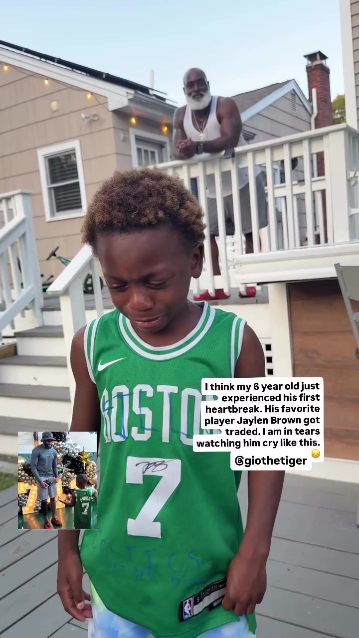 Jaylen Brown responds to a sad young Celtics fan It's ok lil bro we will always be friends