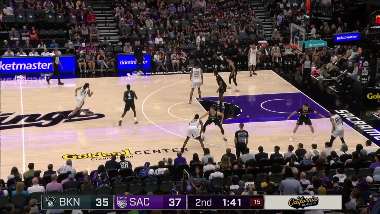 Ben Saraf with a nice block on Darius Acuff Jr with replays