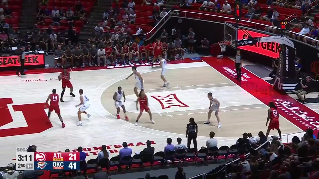 Kingston Flemings quickly catches and passes the ball in mid-air to Keshon Gilbert for the 3-pointer