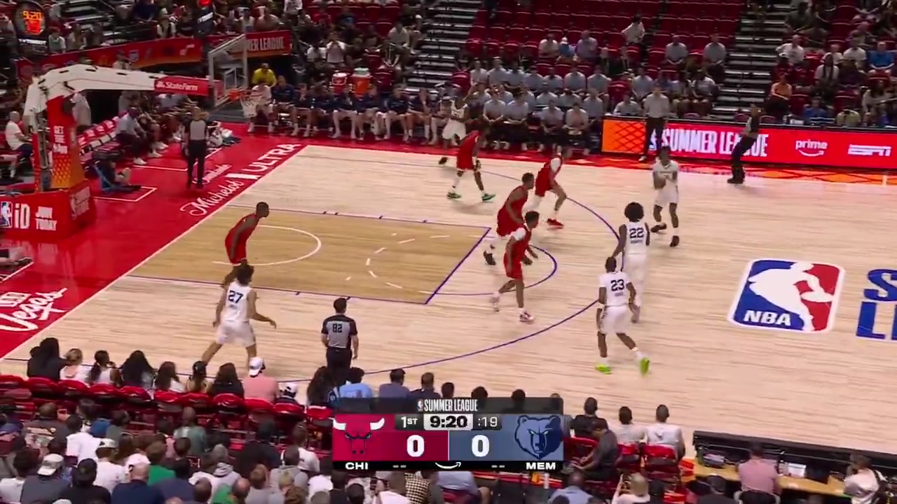 Cameron Boozer full highlights vs Chicago Bulls last night 97-96 W - Summer League game in Las Vegas23 Points on 712 FG 583 11 from 3 55 FT 6 Rebounds 1 Off Reb 4 Assists 4 TOV 1 Steal 1 Block 7 PF and a - of 1 in 2710 minutes played