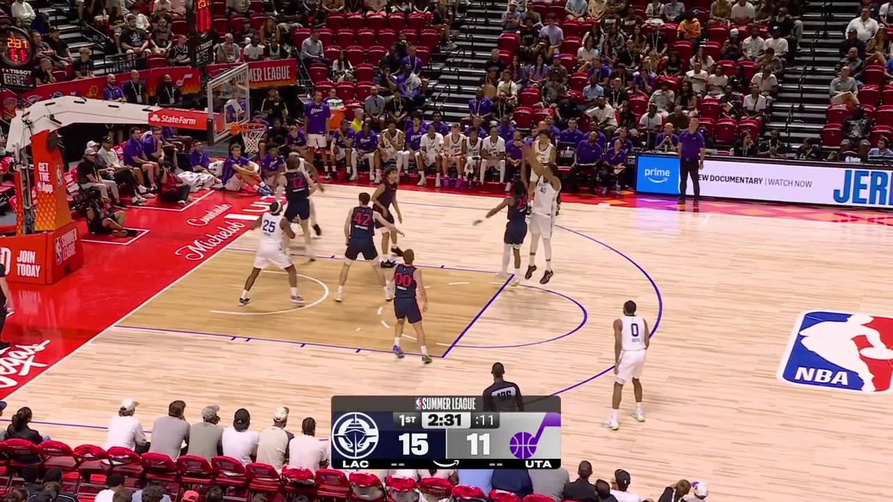 Sean Pedulla finds Nick Martinelli for his first Summer League dunk with a replay