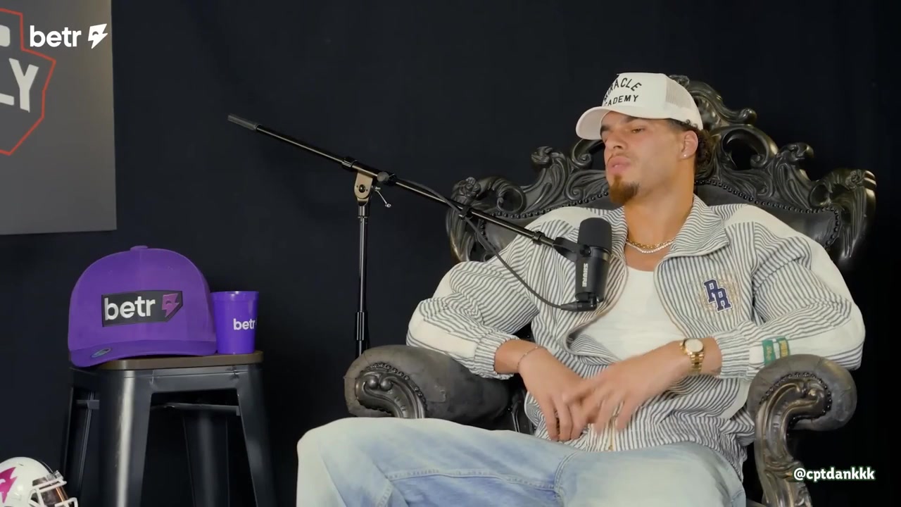 Michael Porter Jr If you spending 3000 on a meal you shouldnt have to tip 600 twenty percent Uber Eats is another thing If the Uber Eats order is 250 why are you still tipping 20 when theyre doing the same amount of work as if you ordered a 20 meal